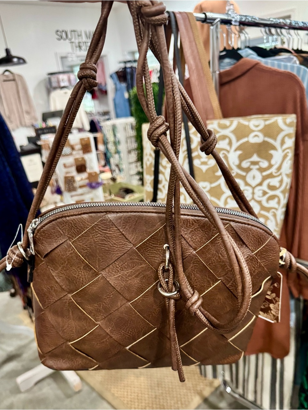 Brown Woven Leather-Effect Crossbody Bag – Chic Everyday Carry